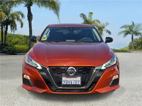 Used 2022 Nissan Altima 2.5 SR FWD image 3