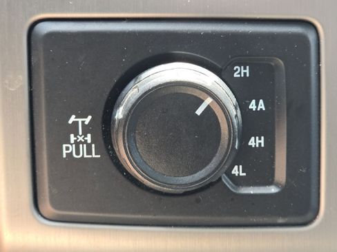 Used 2018 Ford F150 Platinum w/ Equipment Group 701A Luxury AWD/4WD image 7