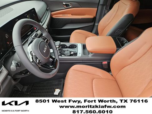 New 2026 Kia Carnival EX FWD image 9