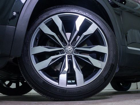 Used 2019 Volkswagen Atlas SEL Premium image 6