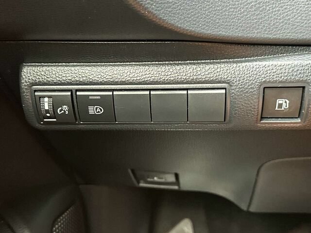 Used 2024 Toyota Corolla LE FWD image 29