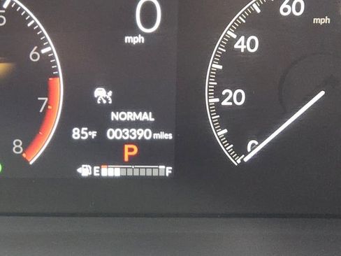 Certified 2025 Honda Pilot Touring image 26