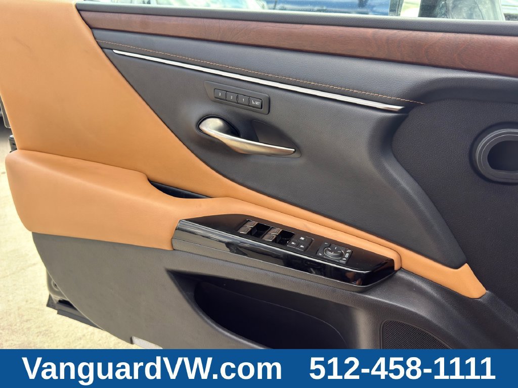 Used 2023 Lexus ES 350 w/ Premium Package FWD image 21