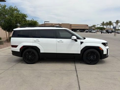 Used 2025 Hyundai Santa Fe Calligraphy FWD image 3