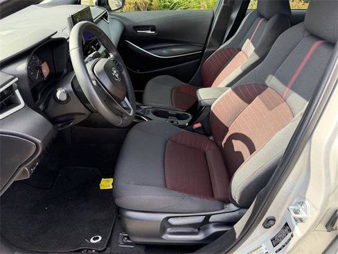 Certified 2025 Toyota Corolla SE image 19