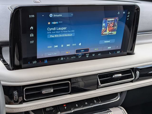Used 2026 Lincoln Aviator Reserve w/ Luxury Package AWD/4WD image 11