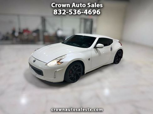 Used 2013 Nissan 370Z Touring w/ Sport Pkg RWD image 1