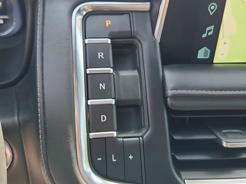 Used 2023 Chevrolet Tahoe Z71 AWD/4WD image 17