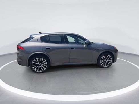 Used 2023 Maserati Grecale Modena AWD/4WD image 9