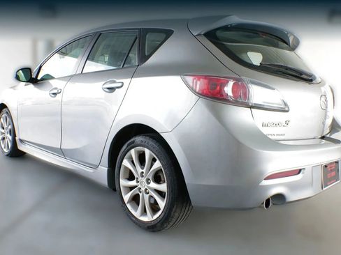 Used 2010 MAZDA MAZDA3 s Sport image 9