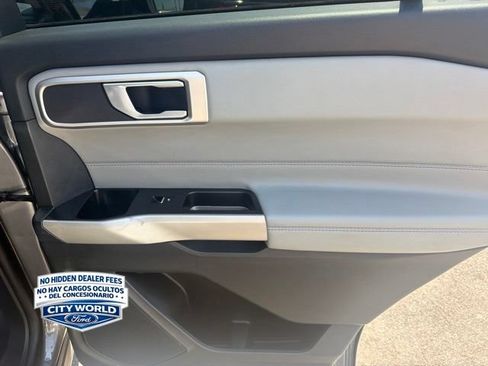 Used 2023 Ford Explorer XLT w/ Equipment Group 202A AWD/4WD image 7