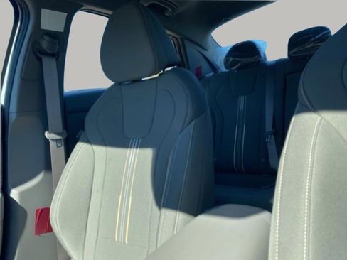 New 2026 Hyundai Elantra SEL Sport FWD image 21