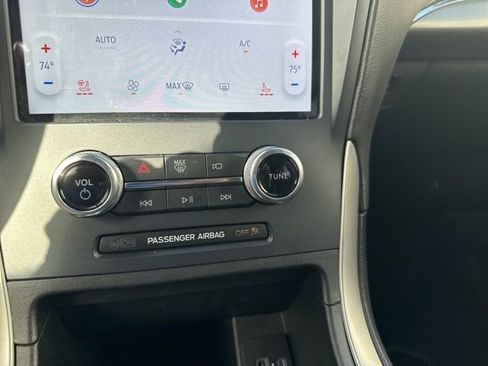 Used 2022 Ford Edge ST-Line image 20