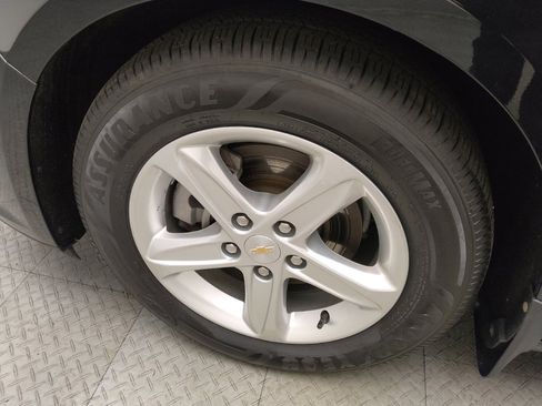 Used 2023 Chevrolet Malibu LS FWD image 31