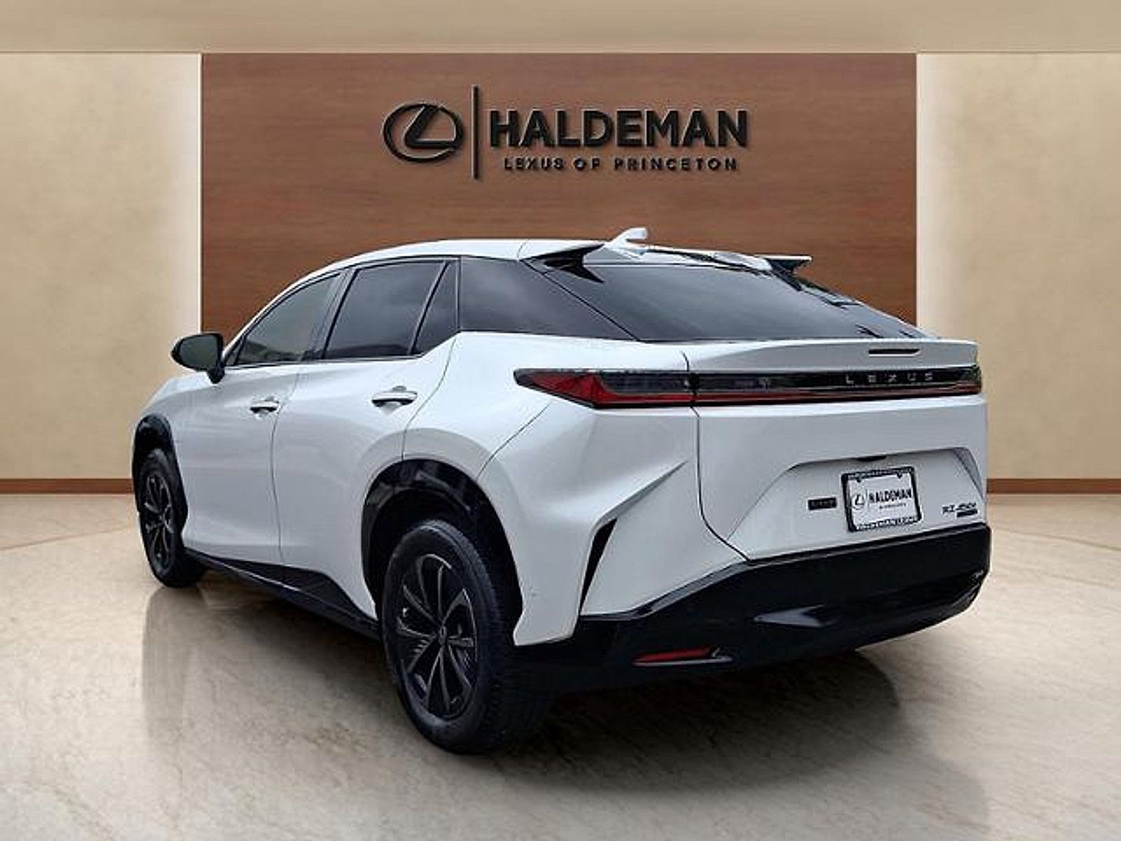 Used 2026 Lexus RZ 450e AWD w/ Technology Package image 4