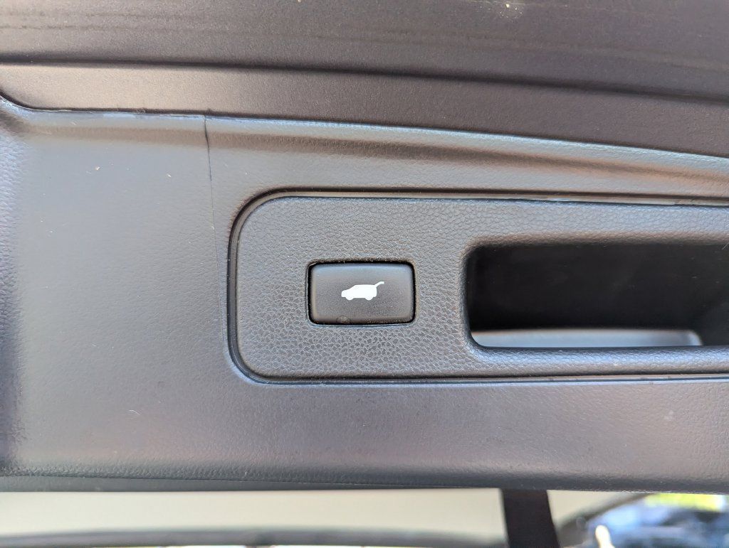 Used 2015 Honda Pilot Touring image 49