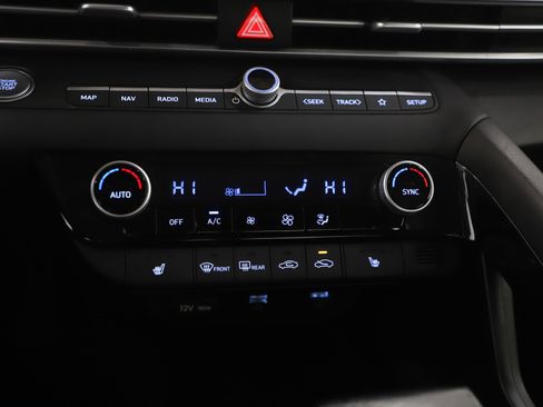 Used 2023 Hyundai Elantra SEL w/ Convenience Package image 20