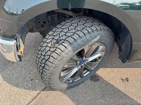 Used 2015 Ford F150 XLT AWD/4WD image 10