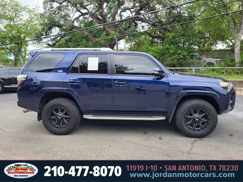 Used 2018 Toyota 4Runner SR5 Premium AWD/4WD image 6
