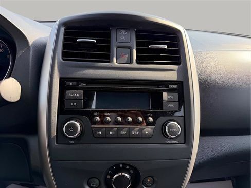 Used 2016 Nissan Versa SV w/ SV Appearance Package FWD image 30