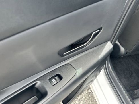 Certified 2025 Hyundai Elantra Sport image 11