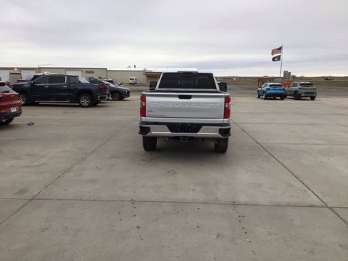 Used 2020 Chevrolet Silverado 3500 LT w/ Convenience Package AWD/4WD image 4