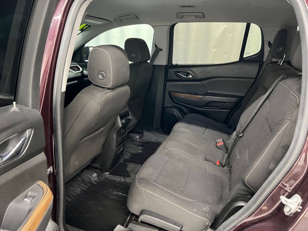 Used 2018 GMC Acadia SLE w/ LPO, Floor Liner Package AWD/4WD image 9