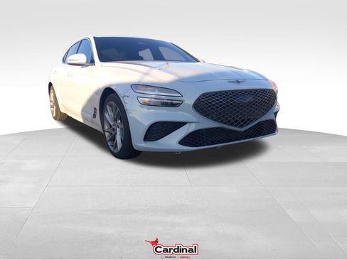 Used 2022 Genesis G70 2.0T image 1