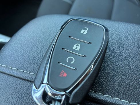 Used 2025 Chevrolet Blazer LT FWD image 25