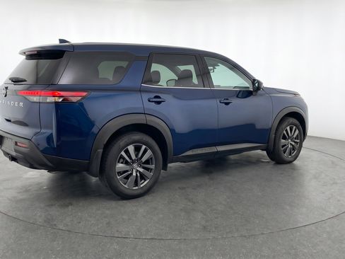 Used 2025 Nissan Pathfinder SV FWD image 9