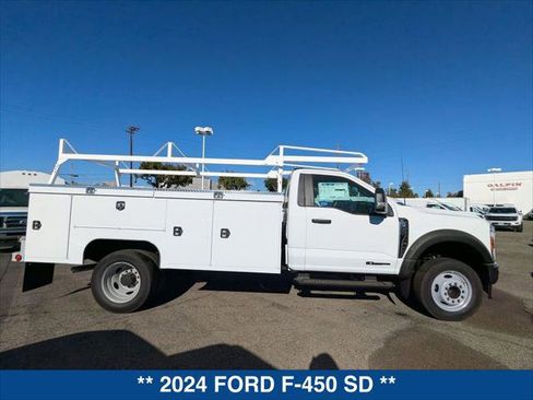 New 2024 Ford F450 XL w/ XL Chrome Package image 6