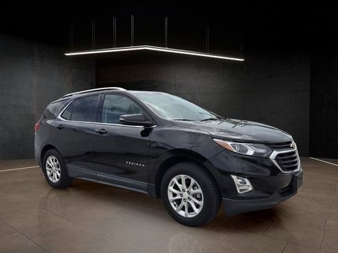 Used 2018 Chevrolet Equinox LT w/ Sun & Infotainment Package FWD image 1
