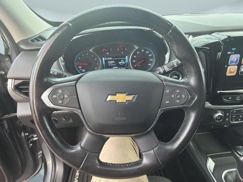 Used 2019 Chevrolet Traverse LT FWD image 11