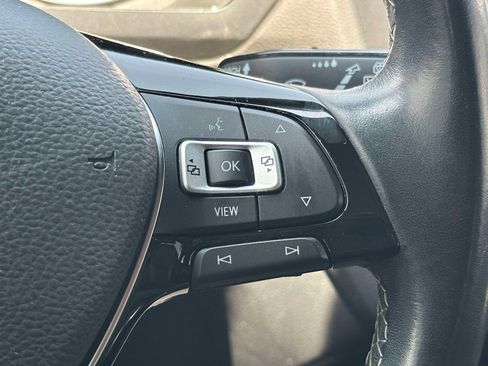 Used 2021 Volkswagen Tiguan SE R-Line w/ 3rd Row Seat Package AWD/4WD image 24