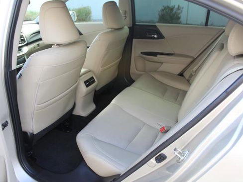 Used 2015 Honda Accord EX-L image 12