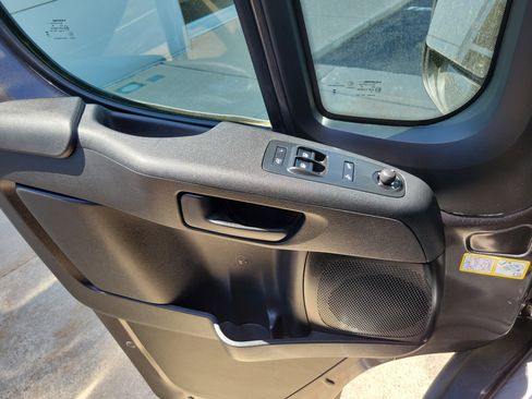 Used 2025 RAM ProMaster 2500 w/ Quick Order Package 22G SLT FWD image 7