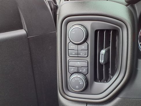 Used 2022 Chevrolet Silverado 1500 Custom w/ LPO, Dark Essentials Package AWD/4WD image 15