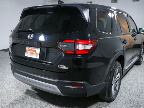 Used 2024 Honda Pilot EX-L image 7