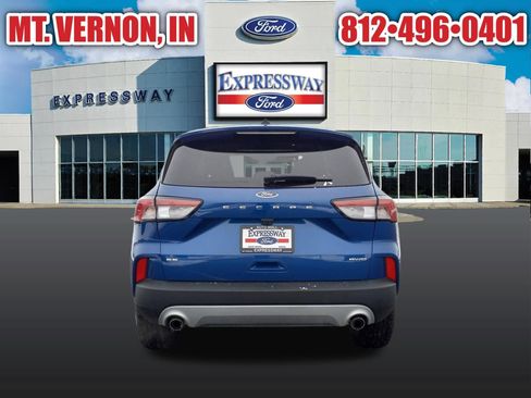 Used 2022 Ford Escape SE image 8