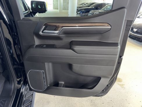 Used 2022 Chevrolet Silverado 1500 LT Trail Boss w/ LT Trail Boss Premium Package image 10