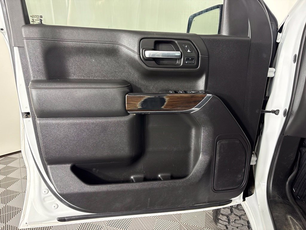 Used 2021 GMC Sierra 1500 SLT AWD/4WD image 18