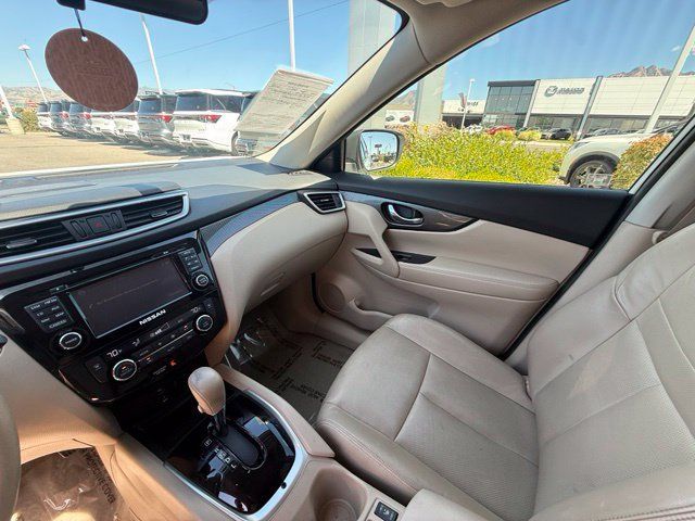 Used 2015 Nissan Rogue SL w/ SL Premium Package AWD/4WD image 12