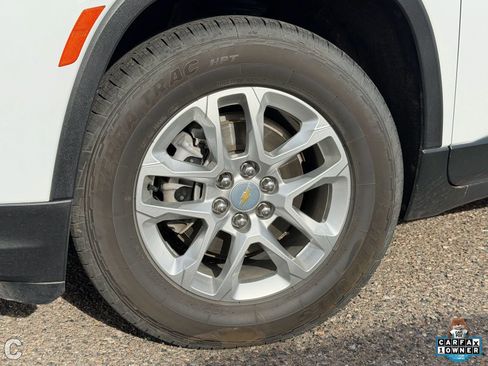 Used 2023 Chevrolet Traverse LS w/ Safety Package image 6