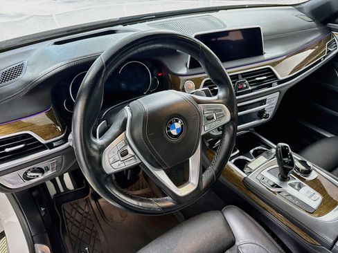 Used 2018 BMW 750i xDrive AWD/4WD image 15