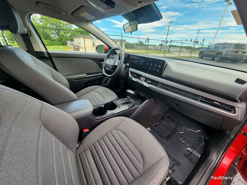 Used 2025 Kia K4 EX FWD image 44