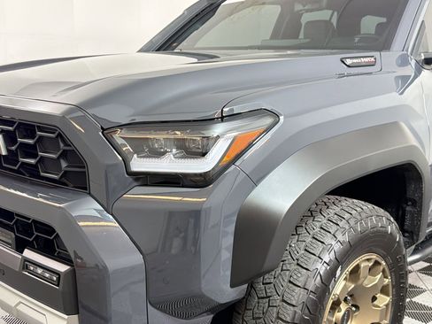 Used 2025 Toyota 4Runner Trailhunter AWD/4WD image 11