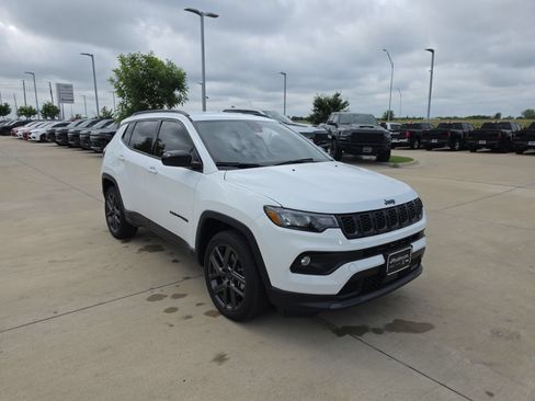 New 2026 Jeep Compass Latitude AWD/4WD image 7