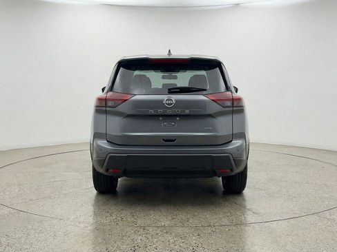 Used 2025 Nissan Rogue SV image 7