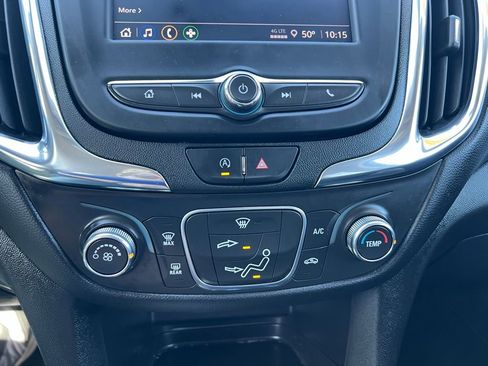 Used 2022 Chevrolet Equinox LT AWD/4WD image 33