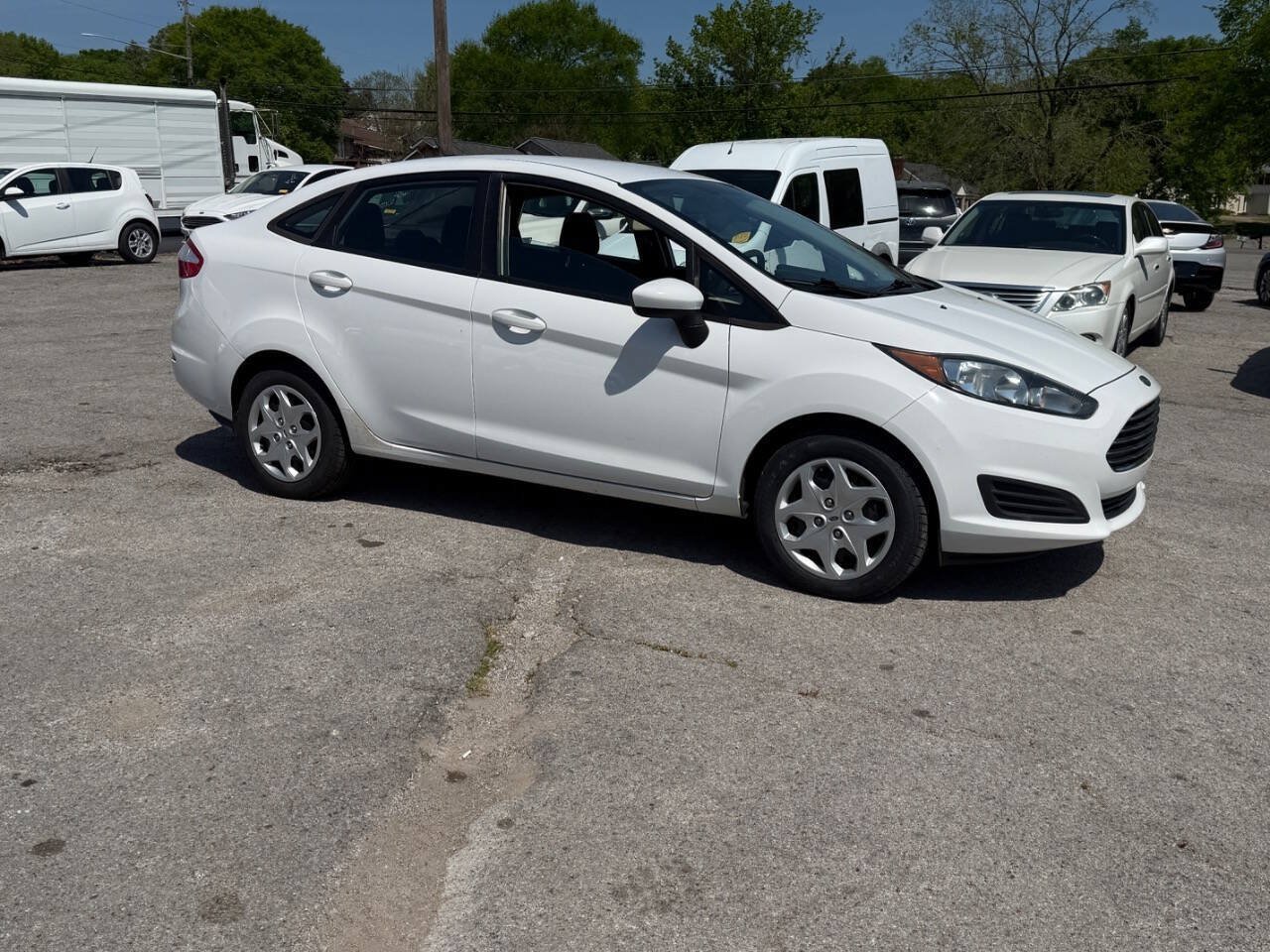 Used 2017 Ford Fiesta S FWD image 4